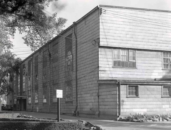 Largest outbuilding of No. 6 ITS, possibly used for drills and classes. Later, during early years of TMU, it was the gymnasium and students’ union office - Students’ Administrative Council or SAC (TMU Archives, RG 95.1.10.10.02), image