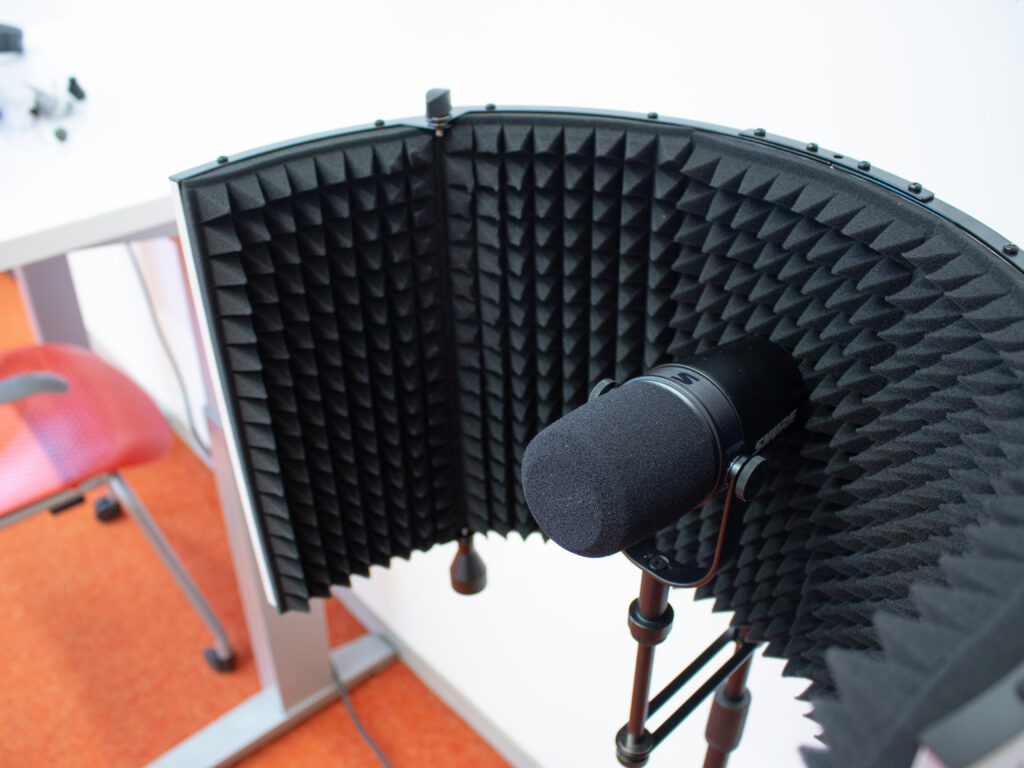 SLC 508 podcasting microphone with sound screen.