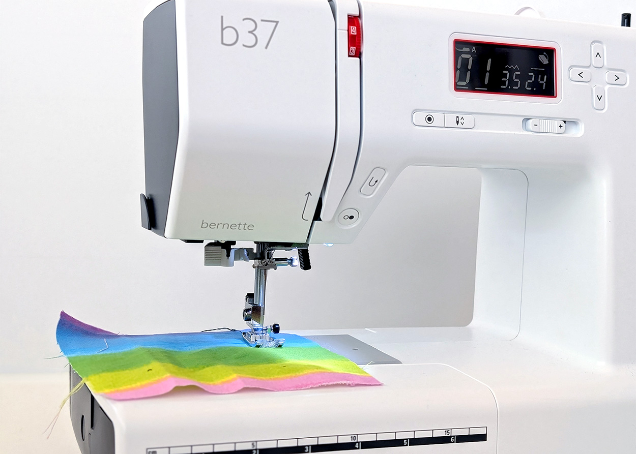 Bernette B37 Sewing machine