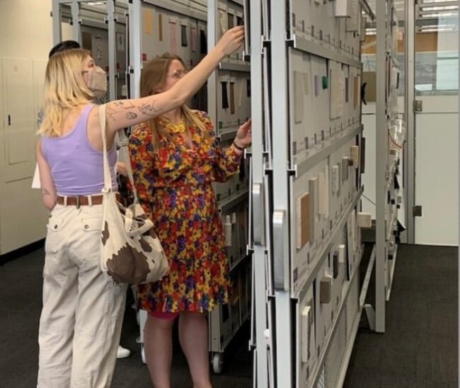 Student browse materials during an instructional workshop of TMU Libraries' Material ConneXion onsite collection. Photo credit: Karla Ledesma